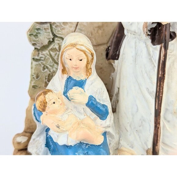 Vintage Nativity Set Y2K Kitschy Resin Crèche Minimalist Religious Holiday Decor - Picture 4 of 9